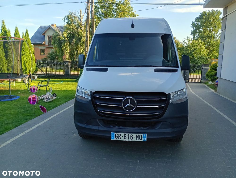 Mercedes-Benz Sprinter - 6
