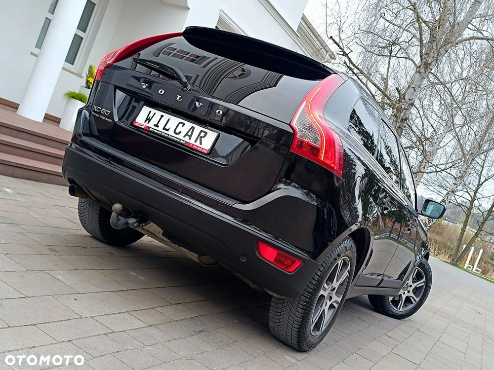 Volvo XC 60 D4 Geartronic Momentum - 9