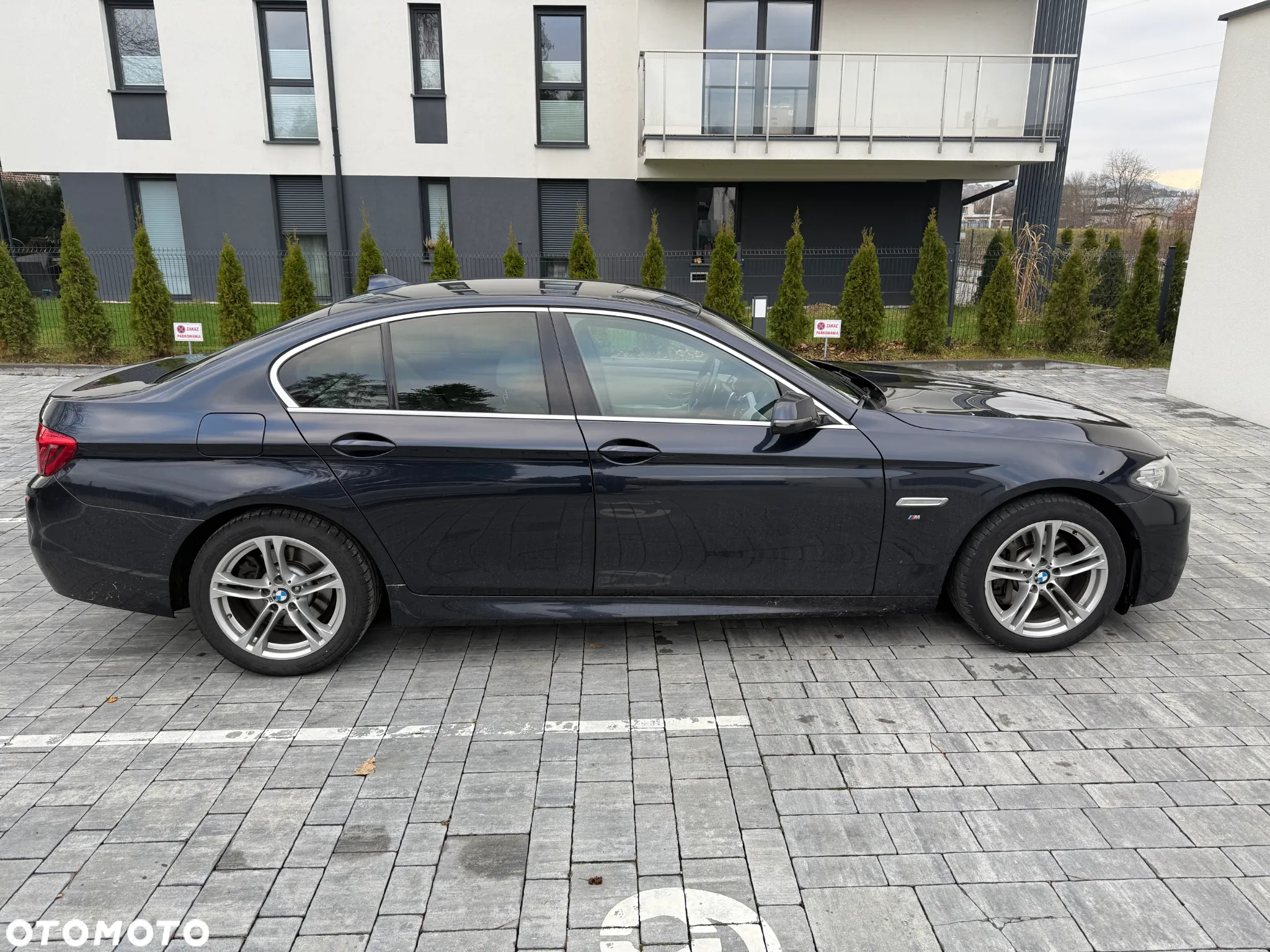 BMW Seria 5 528i xDrive - 6