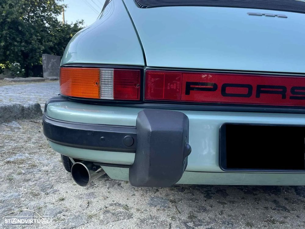 Porsche 911 Série G - 37