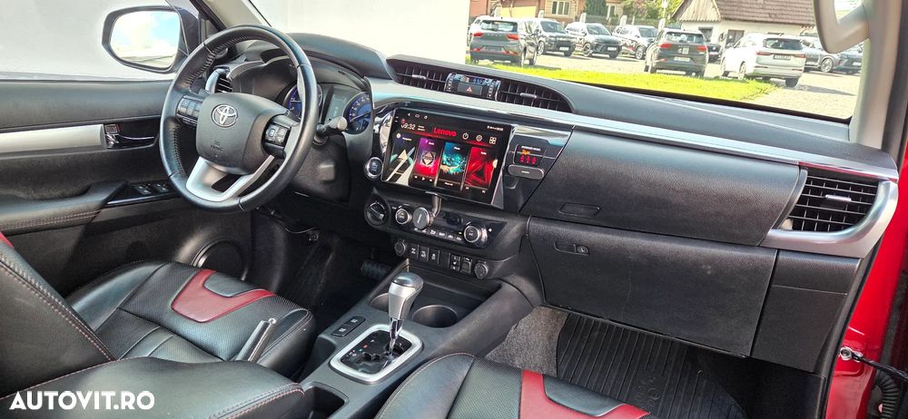 Toyota Hilux 4x4 Double Cab A/T Invincible - 16