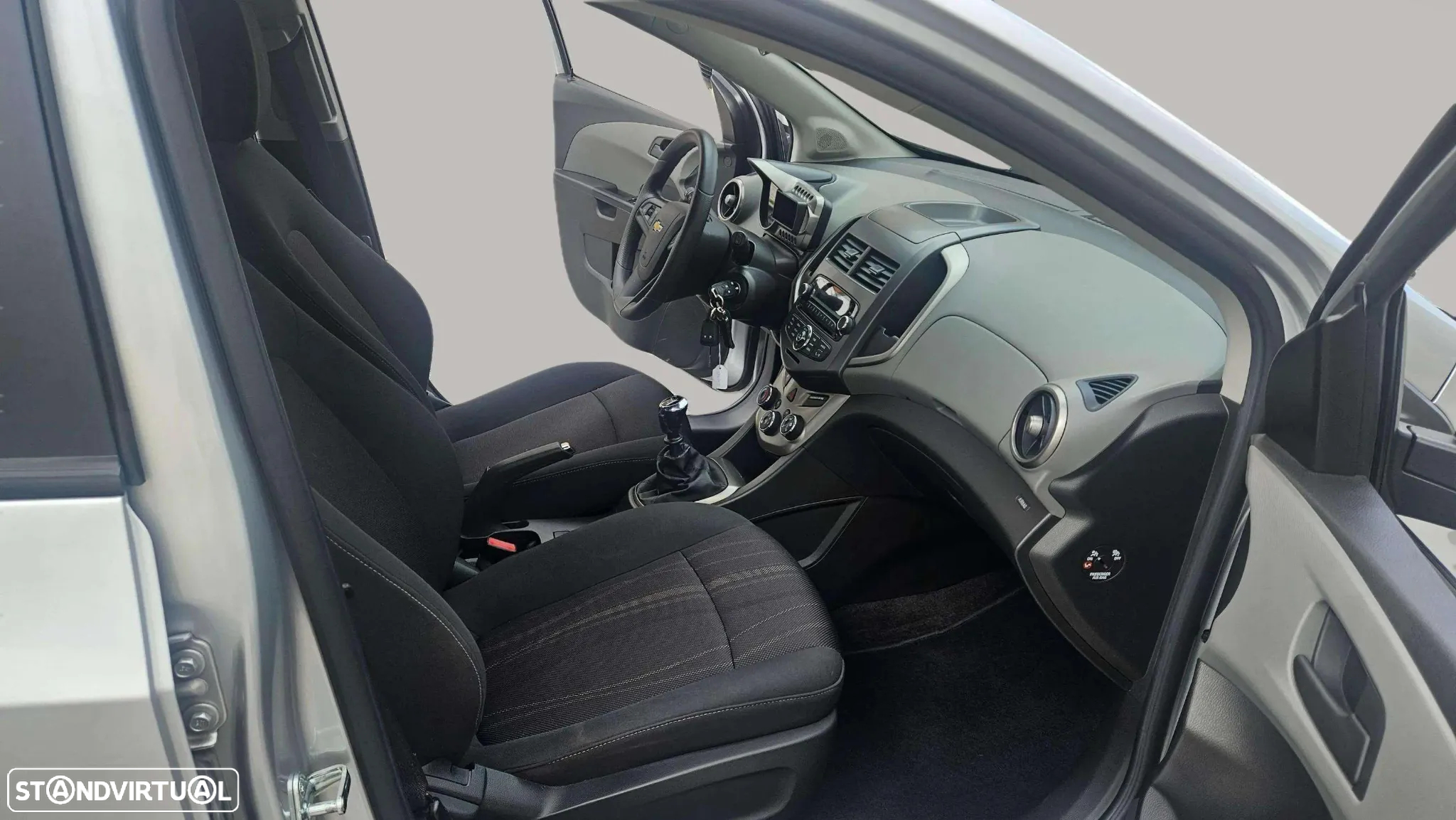 Chevrolet Aveo 1.3 VCDi LTZ - 12