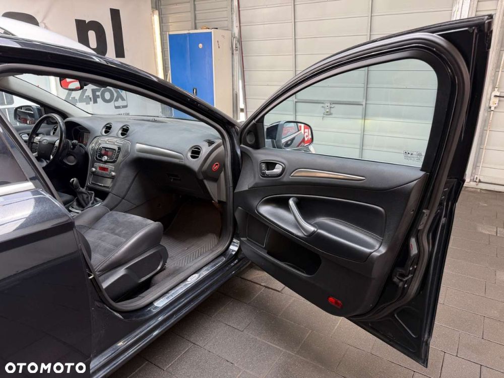 Ford Mondeo 2.0 Titanium X - 31