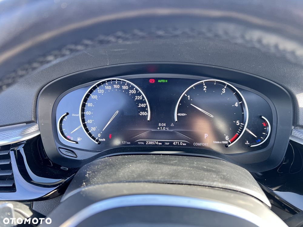 BMW Seria 5 520d M Sport - 22