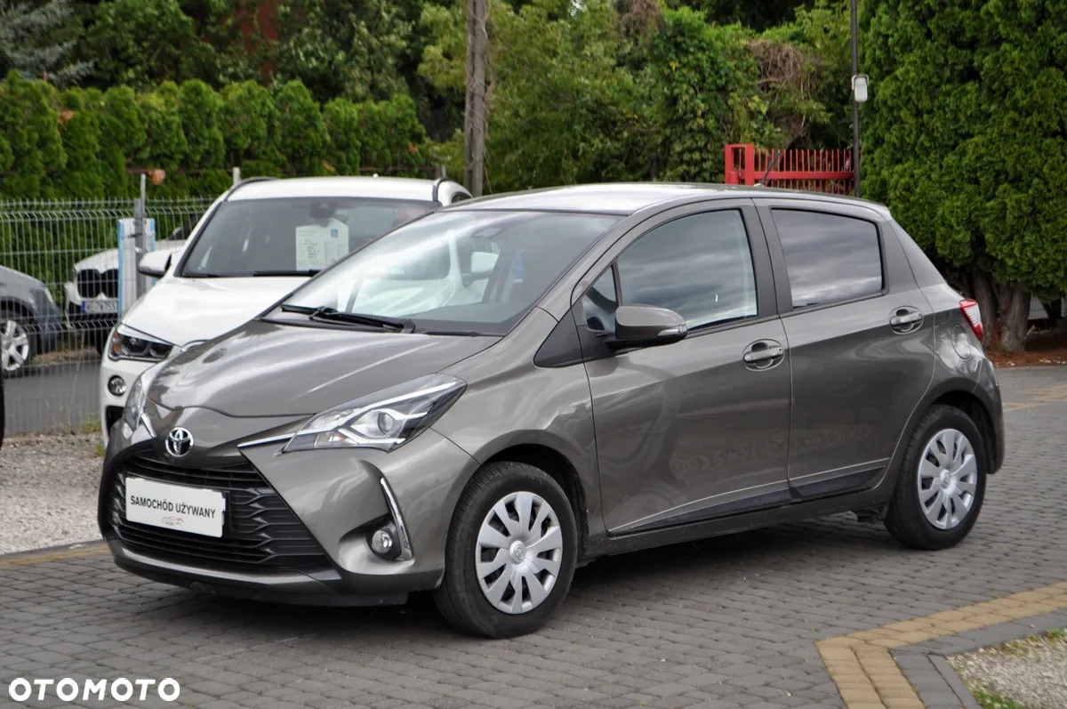 Toyota Yaris - 4