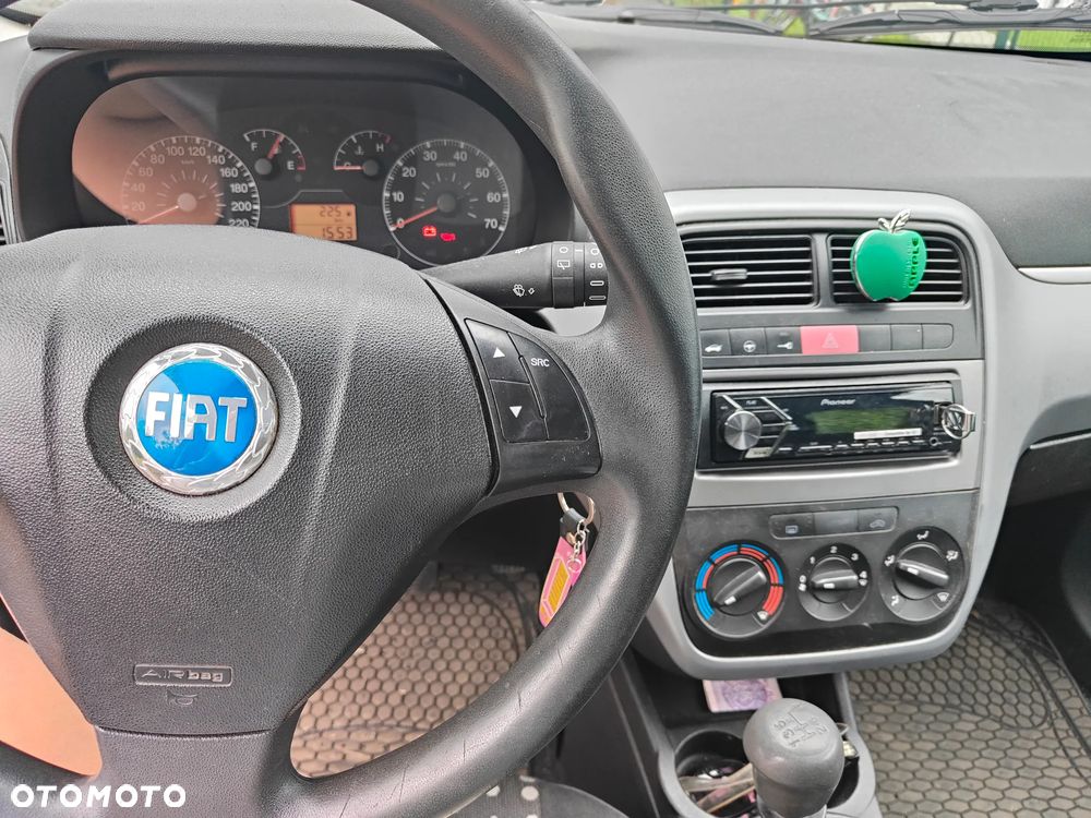 Fiat Grande Punto - 4