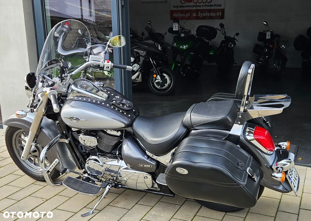 Suzuki VL 800 Volusia - Boulevard C50 - 13