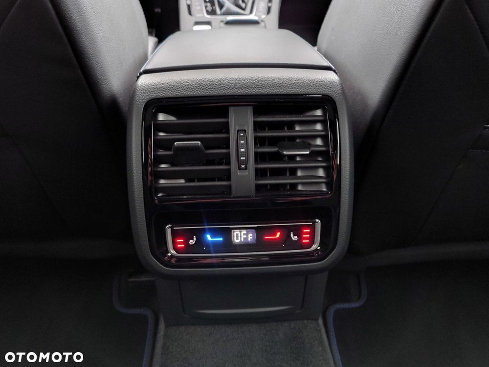 Volkswagen Arteon 2.0 TSI 4Motion R DSG - 23