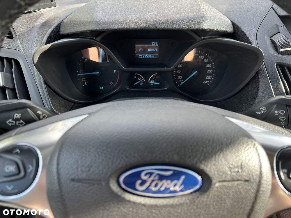 Ford Transit Connect - 16