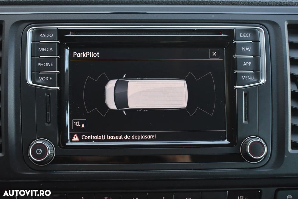 Volkswagen Caravelle 2.0 TDI 110 kW LR Comfortline - 24