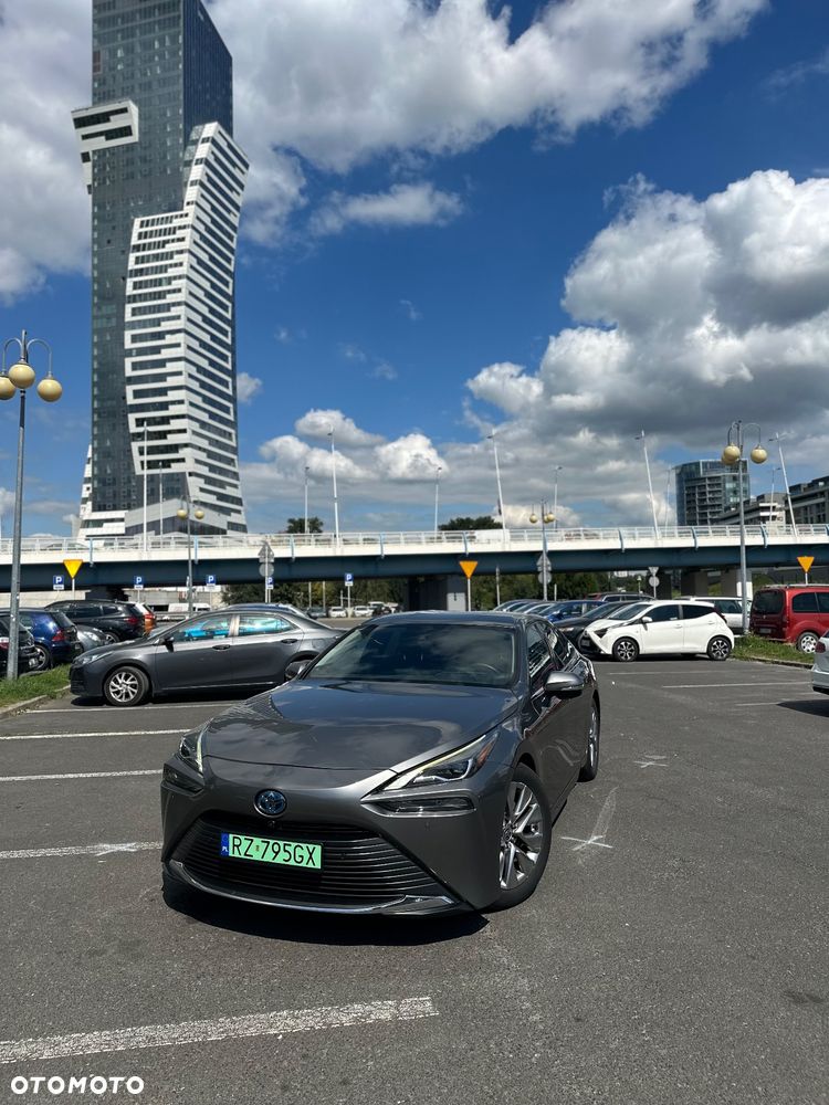 Toyota Mirai Prestige - 5