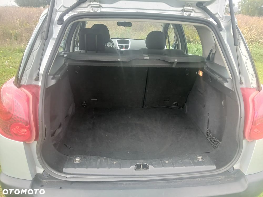 Peugeot 207 1.4 16V Presence - 18