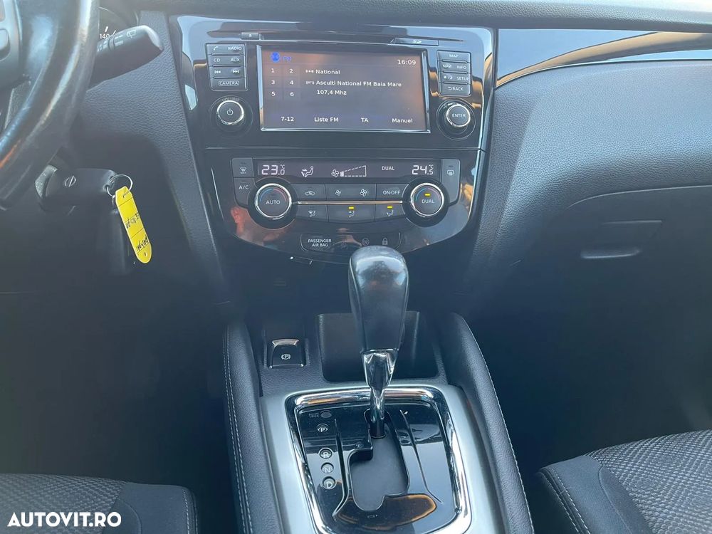 Nissan Qashqai 1.6 DCI Xtronic N-Connecta - 5