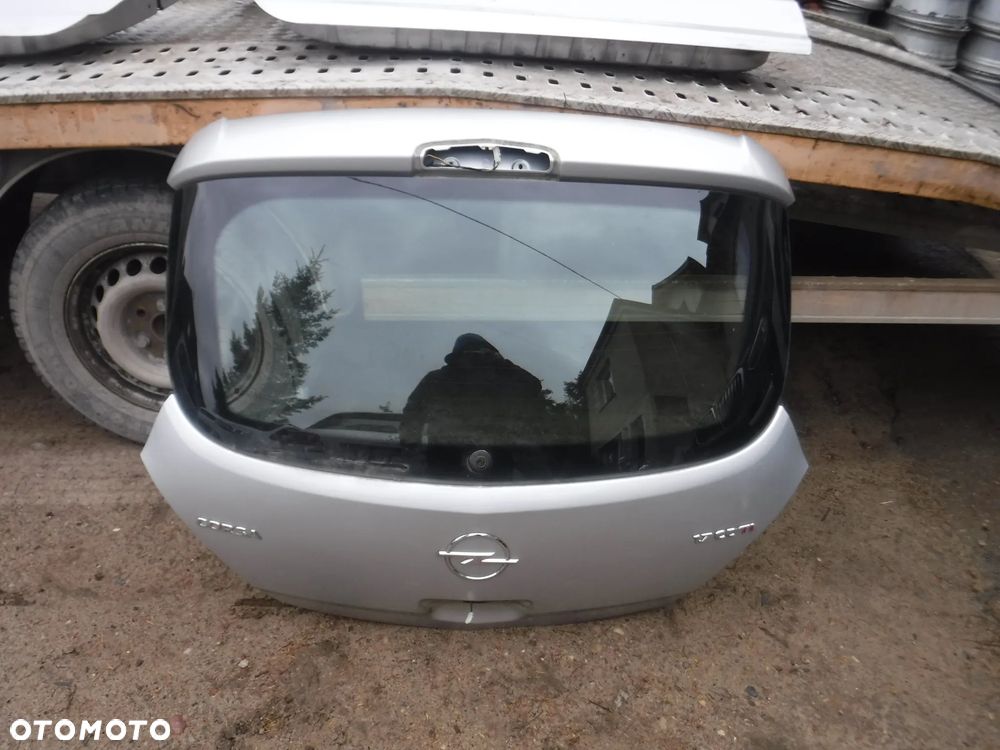 Opel Corsa D 3d Z157 klapa tyl - 3