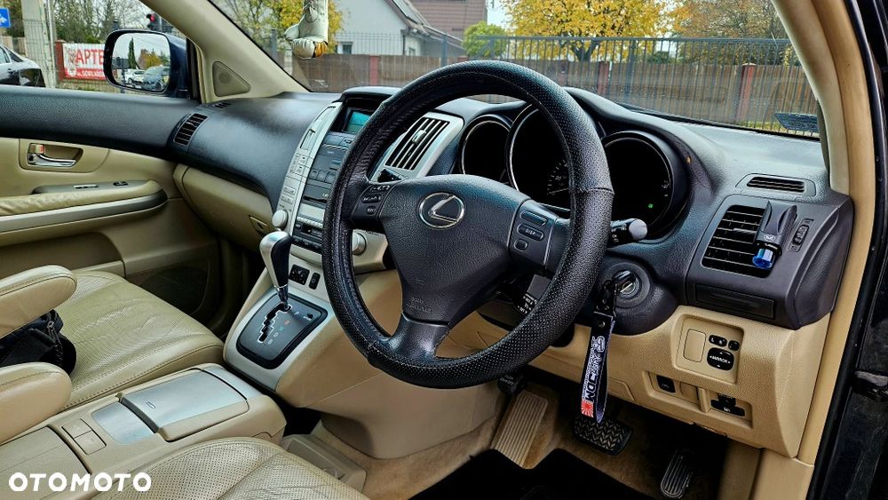 Lexus RX - 9