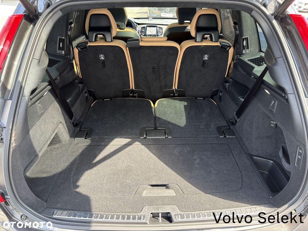 Volvo XC 90 - 30