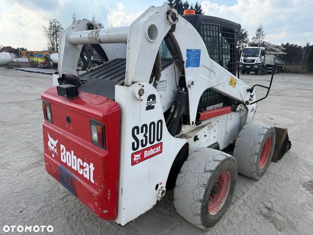 Bobcat S300 / 3801 kg / 2008r / - 5