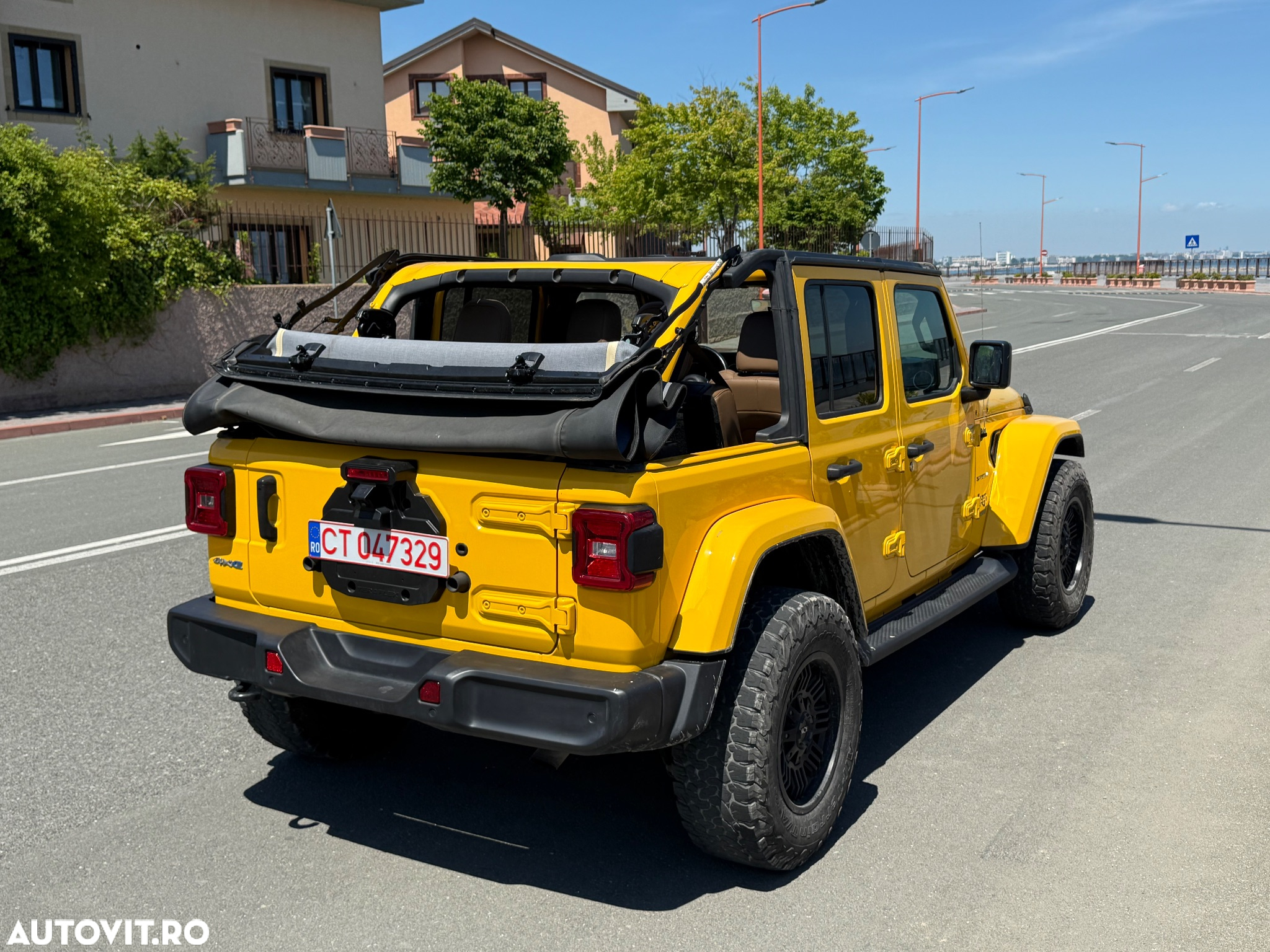 Jeep Wrangler Unlimited 2.0 4xe Plug-In Hybrid Softtop Sahara - 4