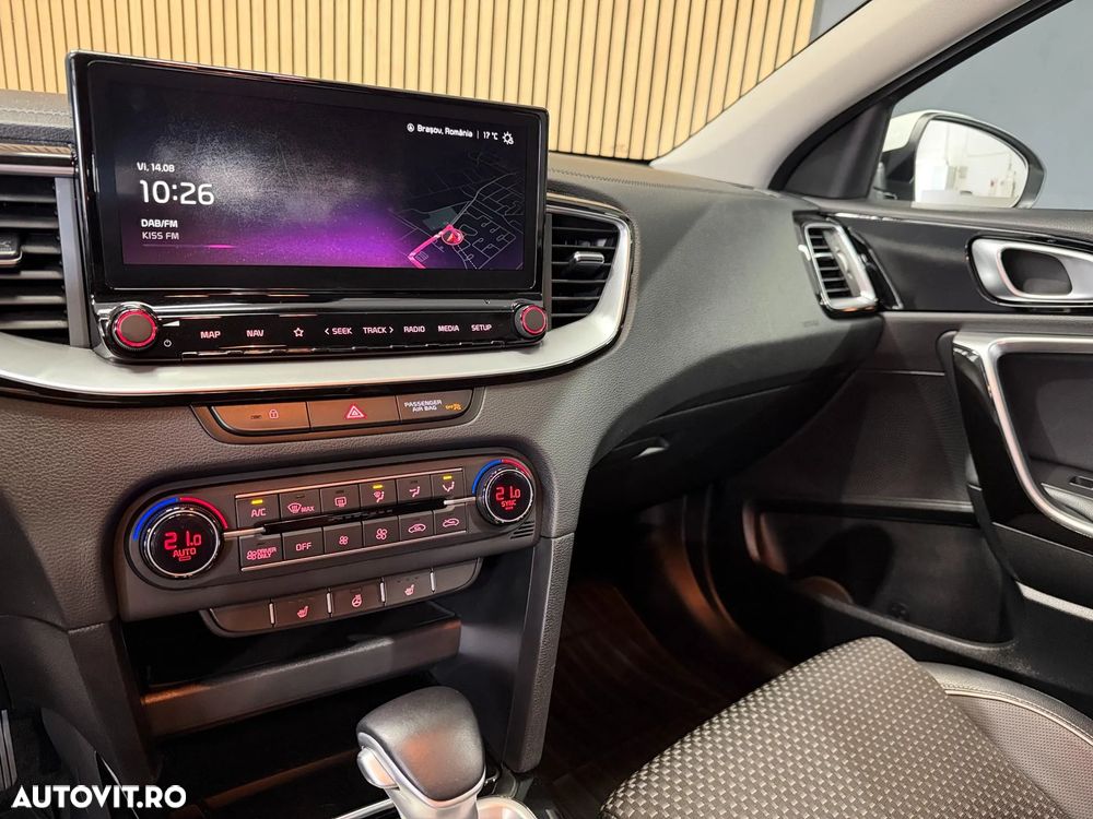 Kia Ceed 1.6 GDI DCT OPF Inspiration - 9