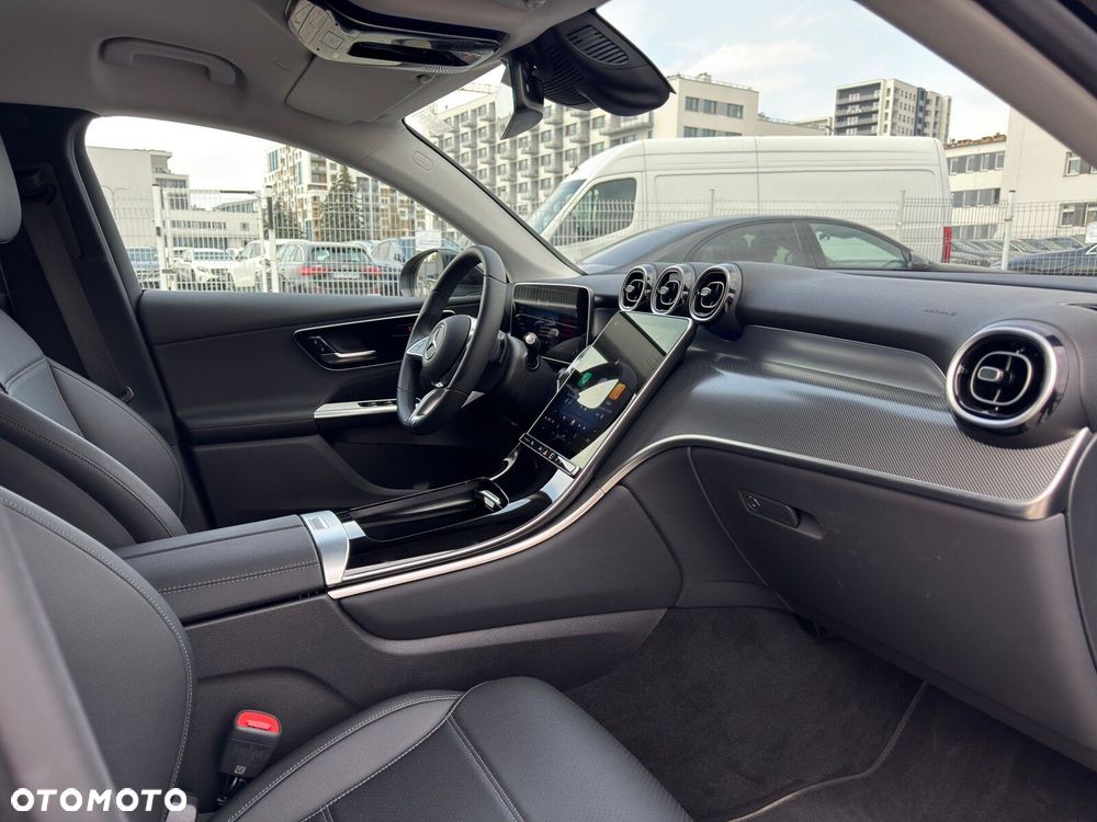 Mercedes-Benz GLC - 23