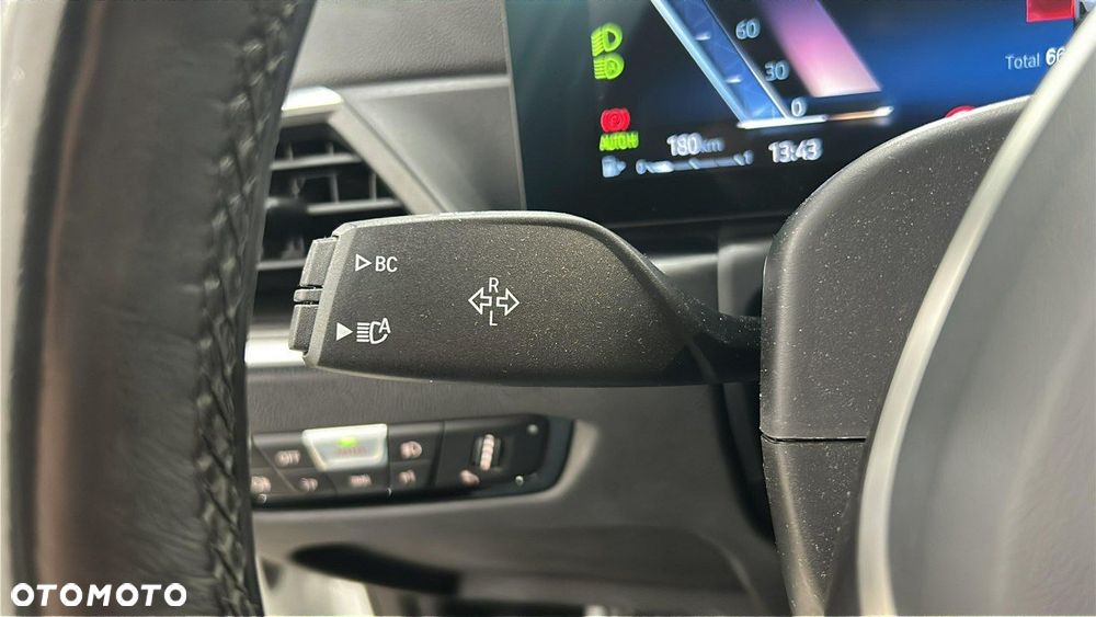 BMW Seria 3 318d M Sport - 25