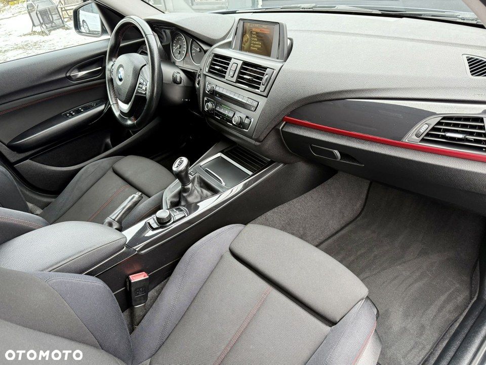 BMW Seria 1 116i Sport Line - 28
