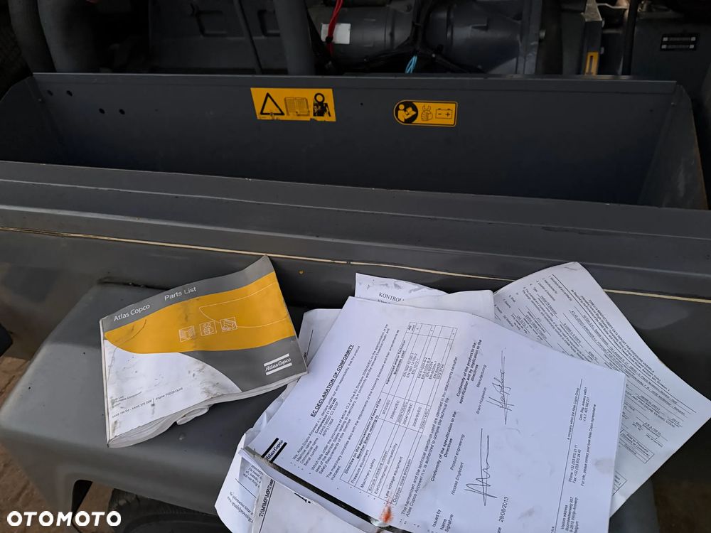 Atlas Copco XAHS 186 Kompresor Śrubowy sprężarka 11 m3. Regulacja ciśnienia bar 10. Chłodnica Cyklonowa Osuszacz! Silnik DEUTZ 150 KM. Potężna moc. 2014 rok 2173 mtg. Sprowadzony z Norwegii! Dokumenty do Rejestracji jako pojazd. Maszyna jak Nowa z Salonu!! - 11