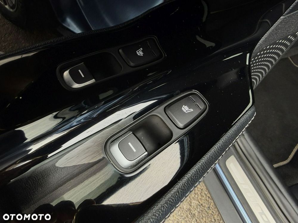 Kia Niro 1.6 GDI Hybrid L Business Line - 23