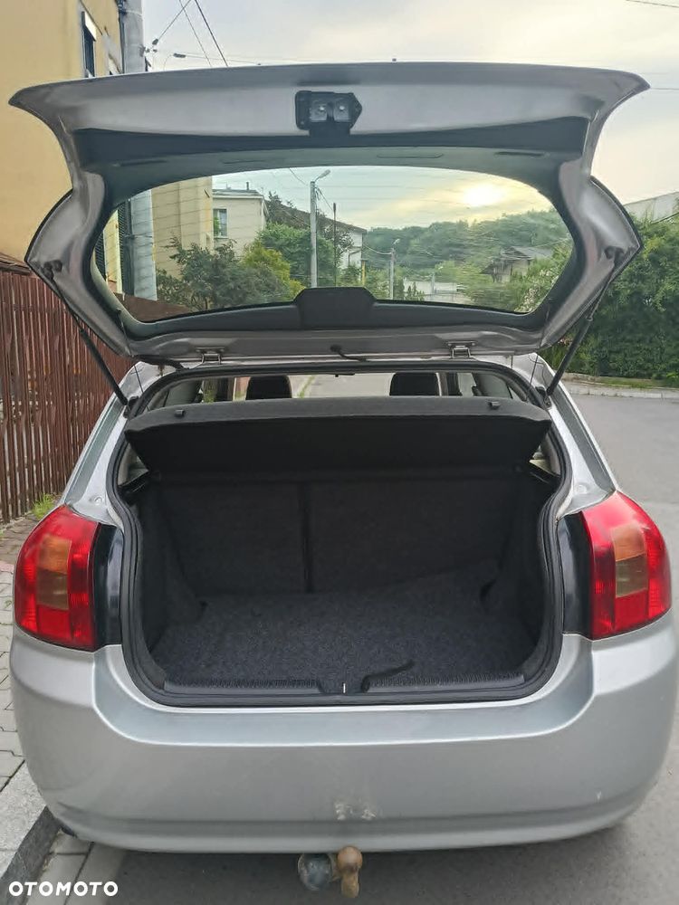 Toyota Corolla - 11