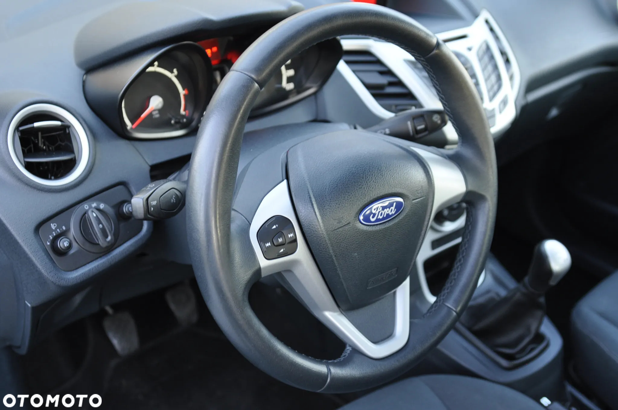 Ford Fiesta 1.25 Ambiente - 22