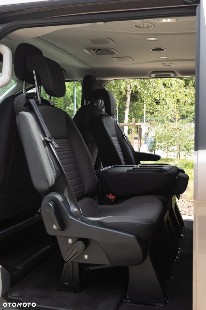 Ford Tourneo Custom 2.0 EcoBlue L2 Shuttle Bus Titanium Sel.Shift - 30