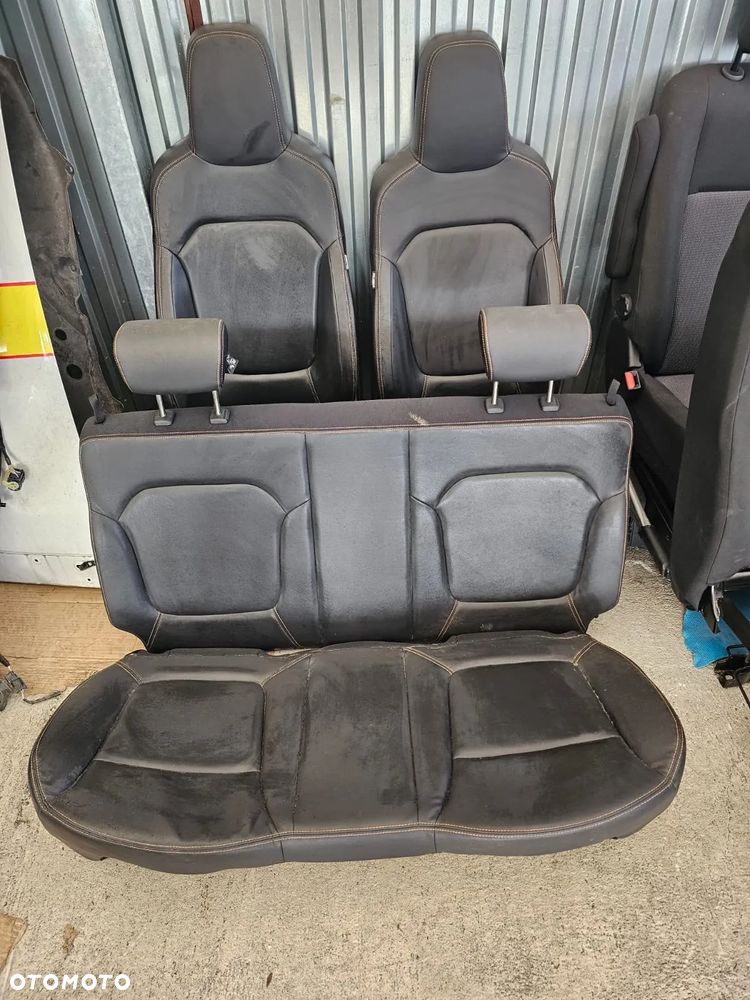 KOMPLET FOTELI FOTEL DACIA SPRING - 1