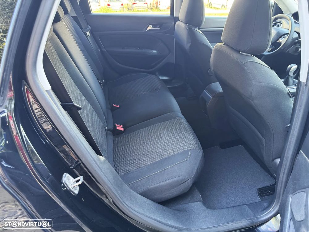 Peugeot 308 SW 1.6 BlueHDi Style - 18