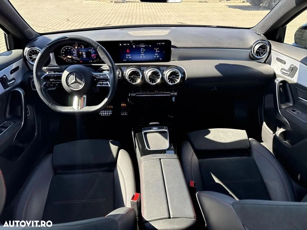 Mercedes-Benz A 220 4MATIC MHEV 8G-DCT - 15