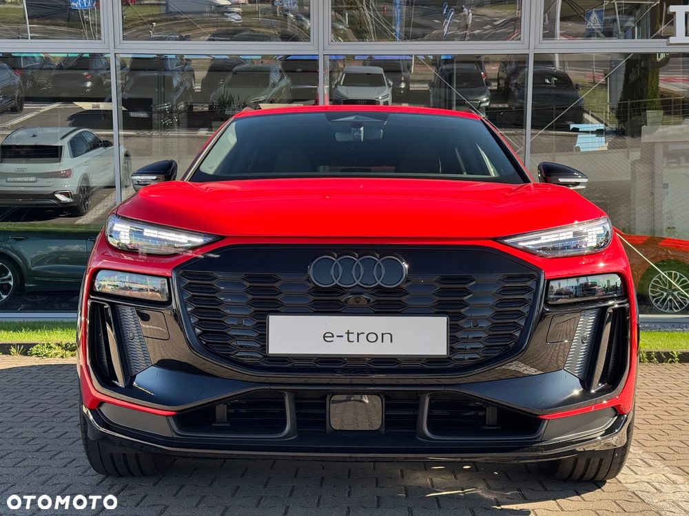 Audi Q6 e-tron - 3