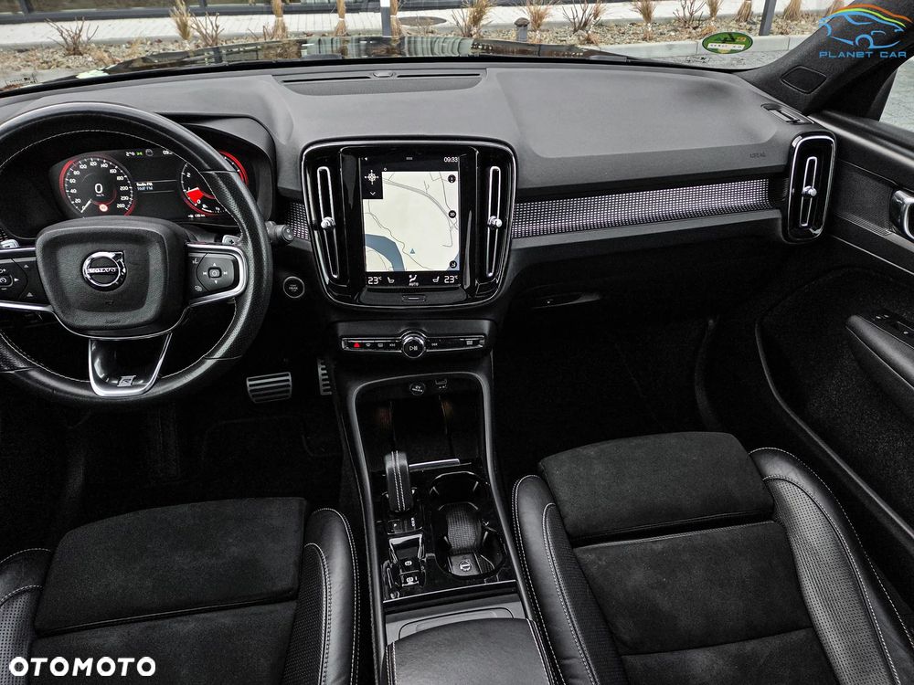 Volvo XC 40 B5 B AWD Geartronic RDesign - 24