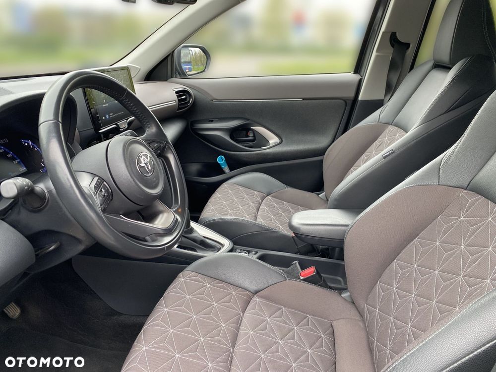 Toyota Yaris Cross - 16