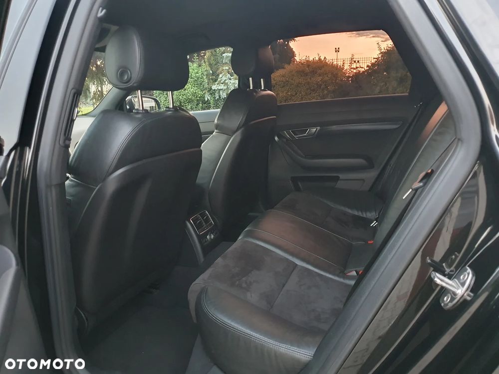 Audi A6 Avant 2.4 - 9
