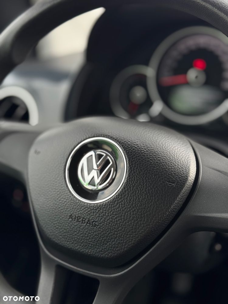 Volkswagen up! 1.0 high - 14