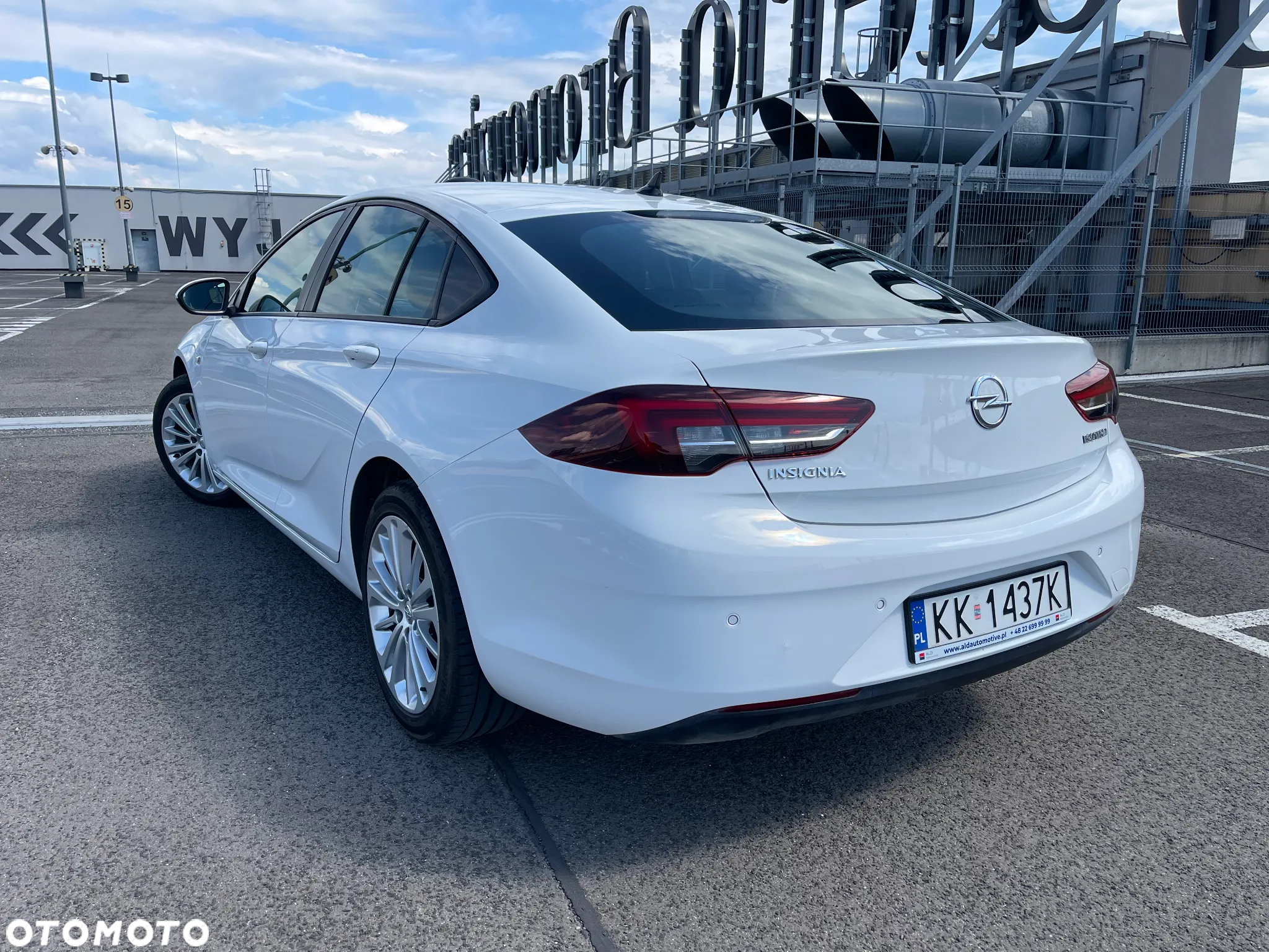 Opel Insignia 1.6 CDTI Enjoy S&S Eco - 8