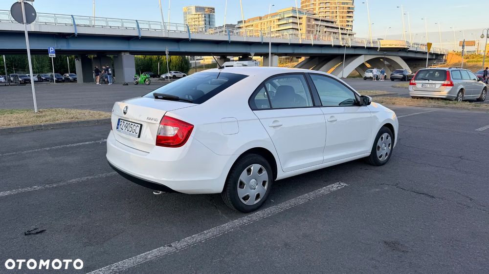 Skoda RAPID 1.2 TSI Active - 6