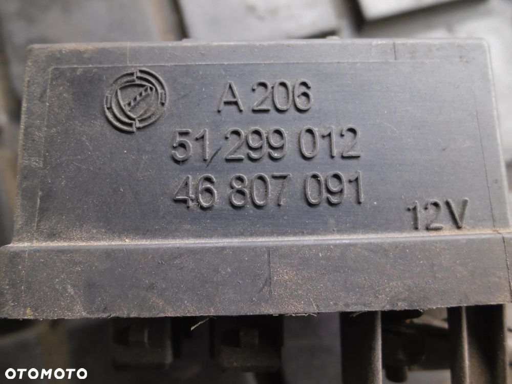 PRZEKAŹNIK ŚWIEC ALFA ROMEO 147 FIAT STILO 1.9 JTD 51299012 POSIADAM 3 SZT - 2