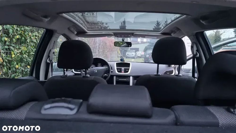 Peugeot 207 1.4 16V Presence - 25