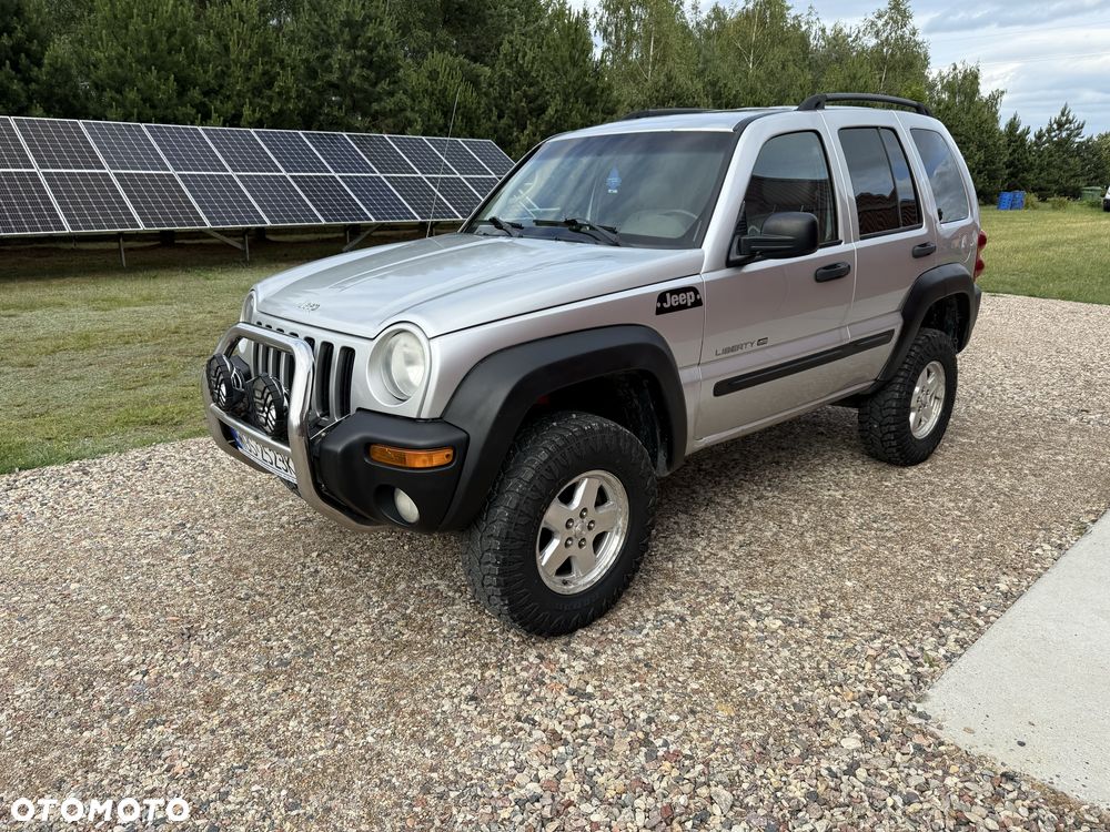 Jeep Liberty - 1