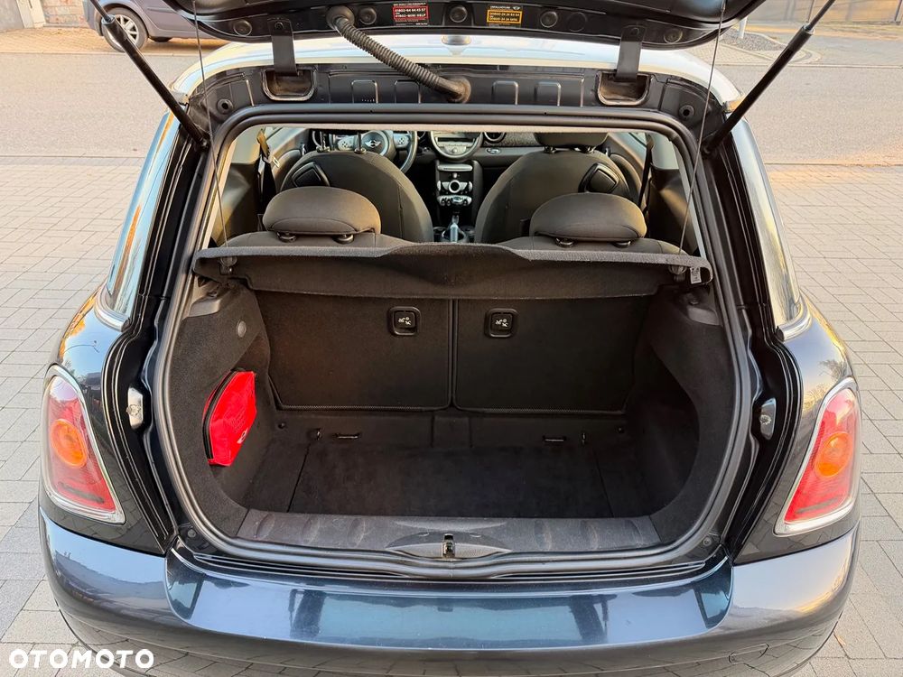 MINI Cooper Standard - 12