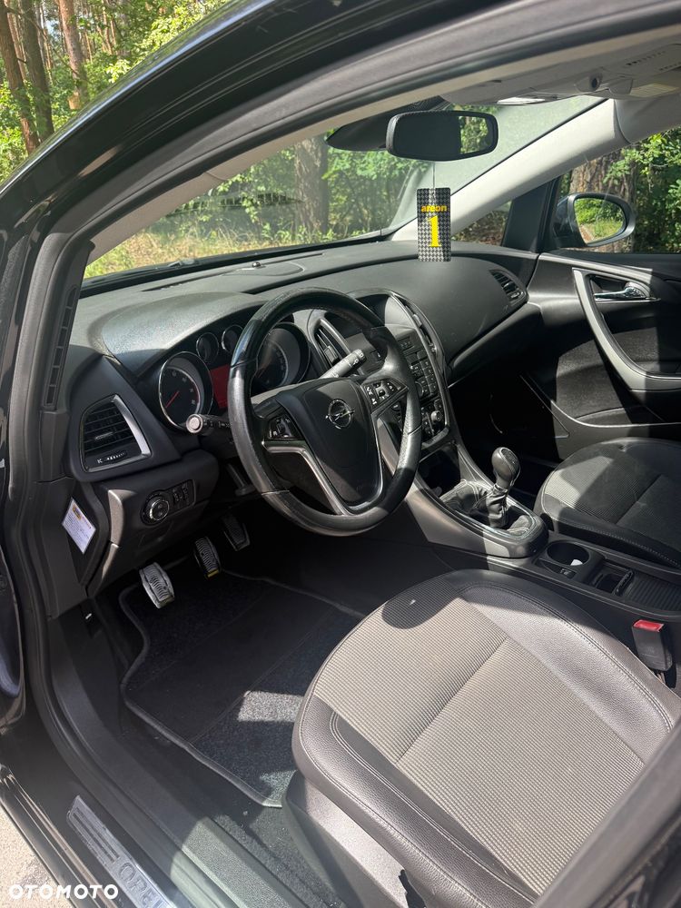Opel Astra 1.4 T Sport - 9
