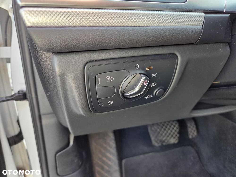 Audi A6 Avant 3.0 TDI quattro S tronic - 17