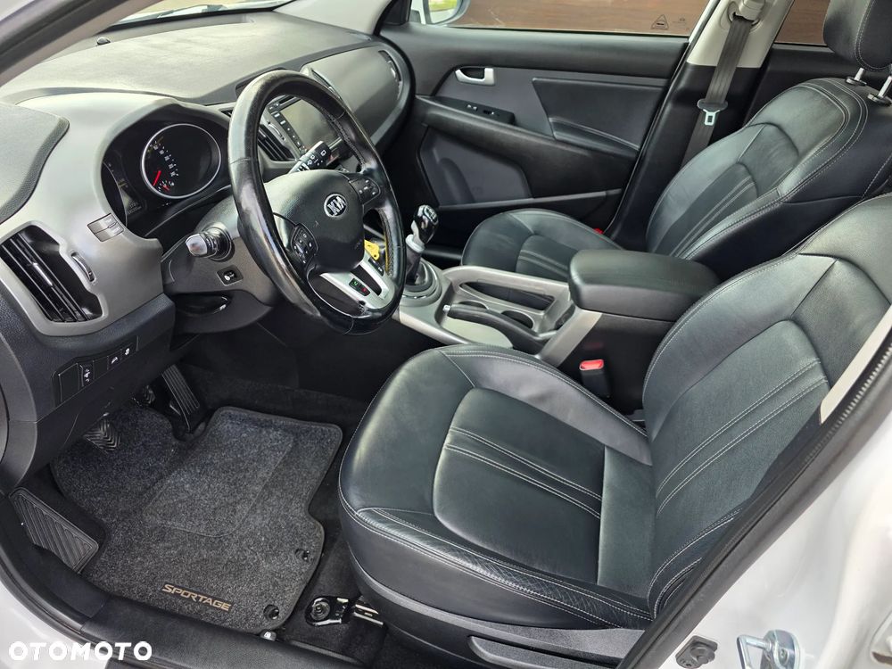 Kia Sportage 1.6 GDI 2WD Fifa World Cup Edition - 4