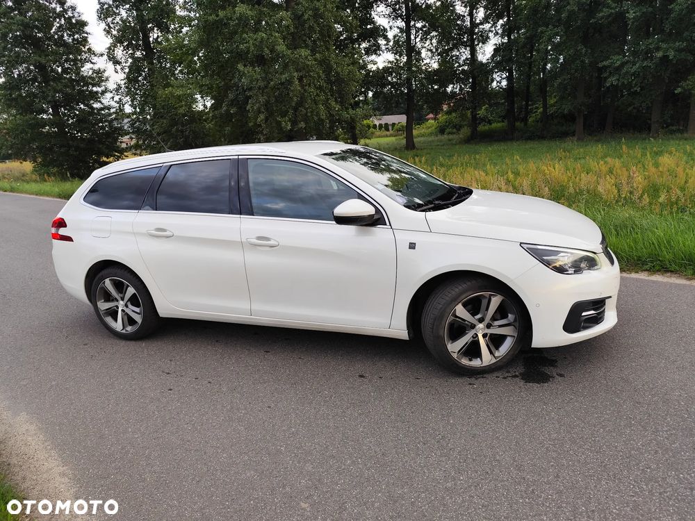 Peugeot 308 PureTech 130 GPF EAT8 Stop & Start Tech Edition - 9
