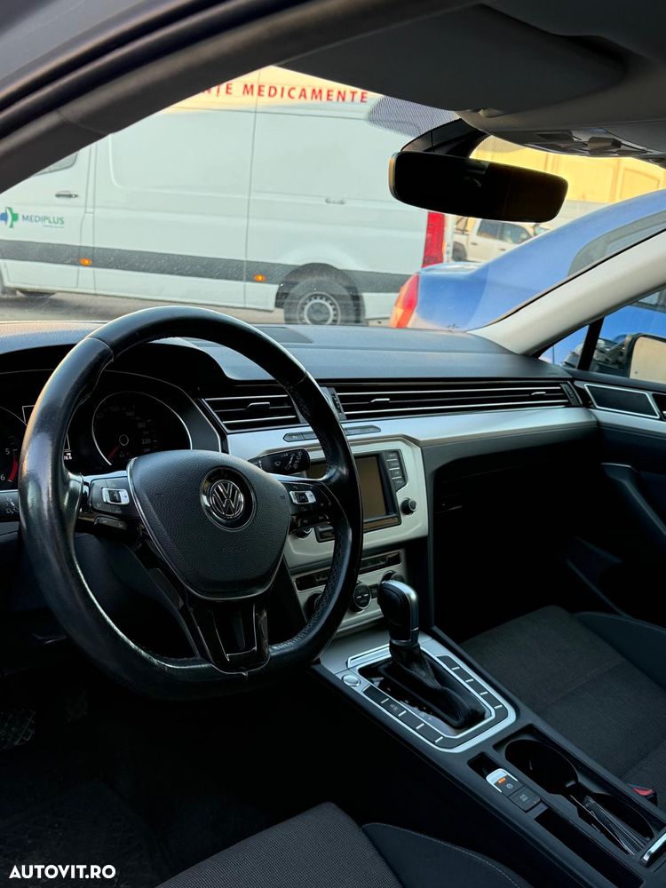 Volkswagen Passat 2.0 TDI DSG Comfortline - 7